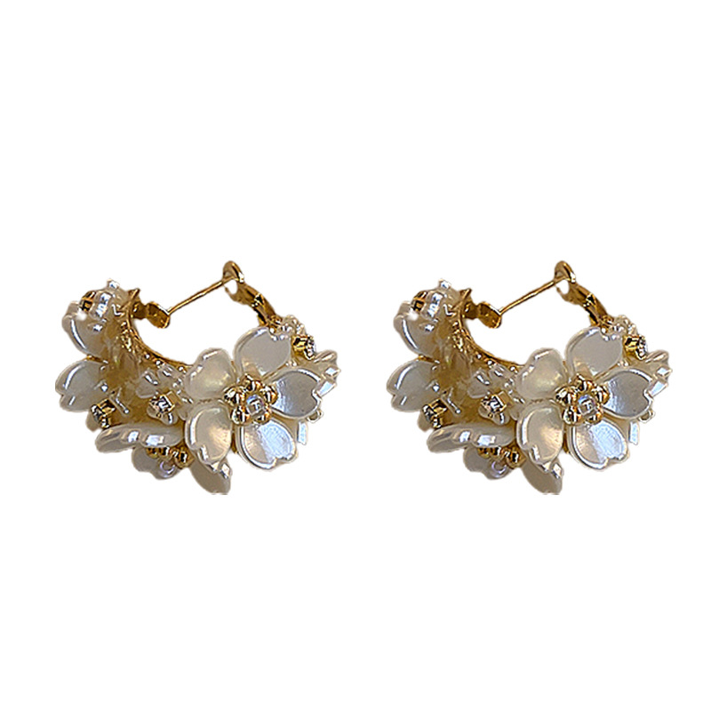 Pendientes de costura de flores de diamantes de aguja de plata galvanizada de oro real pendientes de diseño fresco pendientes artísticos para mujeres