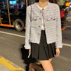 官図の白いショートコートの女性デザイン感秋の新型の小香風フランスの名媛感気質上着