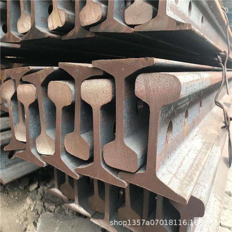 供应四川钢轨 崇州市43公斤重轨 彭州市71mn起重轨 重庆批发