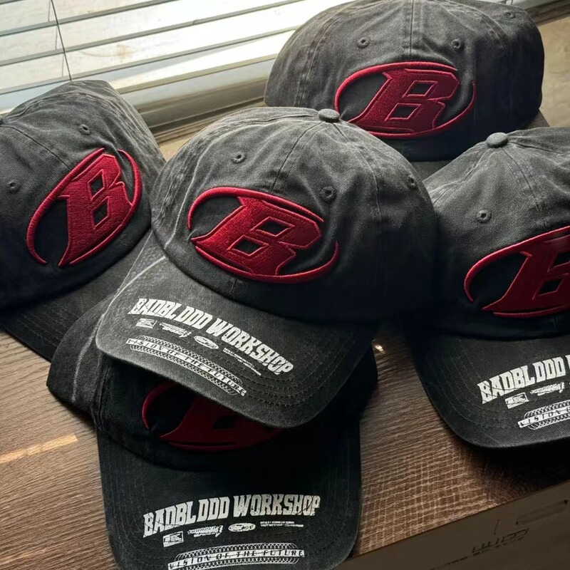 Korean Street Fashion Brand for Men and Women, Personalized Large Logo Heavy Embroidery Duckbill Baseball Cap, Vintage Washed and Distressed, Makes the Face Look Smaller Korean Street Fashion Brand for Men and Women, Personalized Large Logo Heavy Embroidery Duckbill Baseball Cap, Vintage Washed and Distressed, Makes the Face Look Smaller