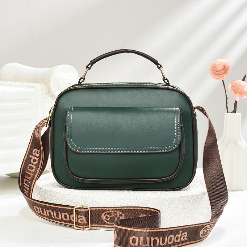 Bolsos de gran capacidad bolsos de moda para mujeres bolsos cuadrados portátiles nuevos bolsos de textura para mujeres de nicho de verano 2026 bolsos de hombro único