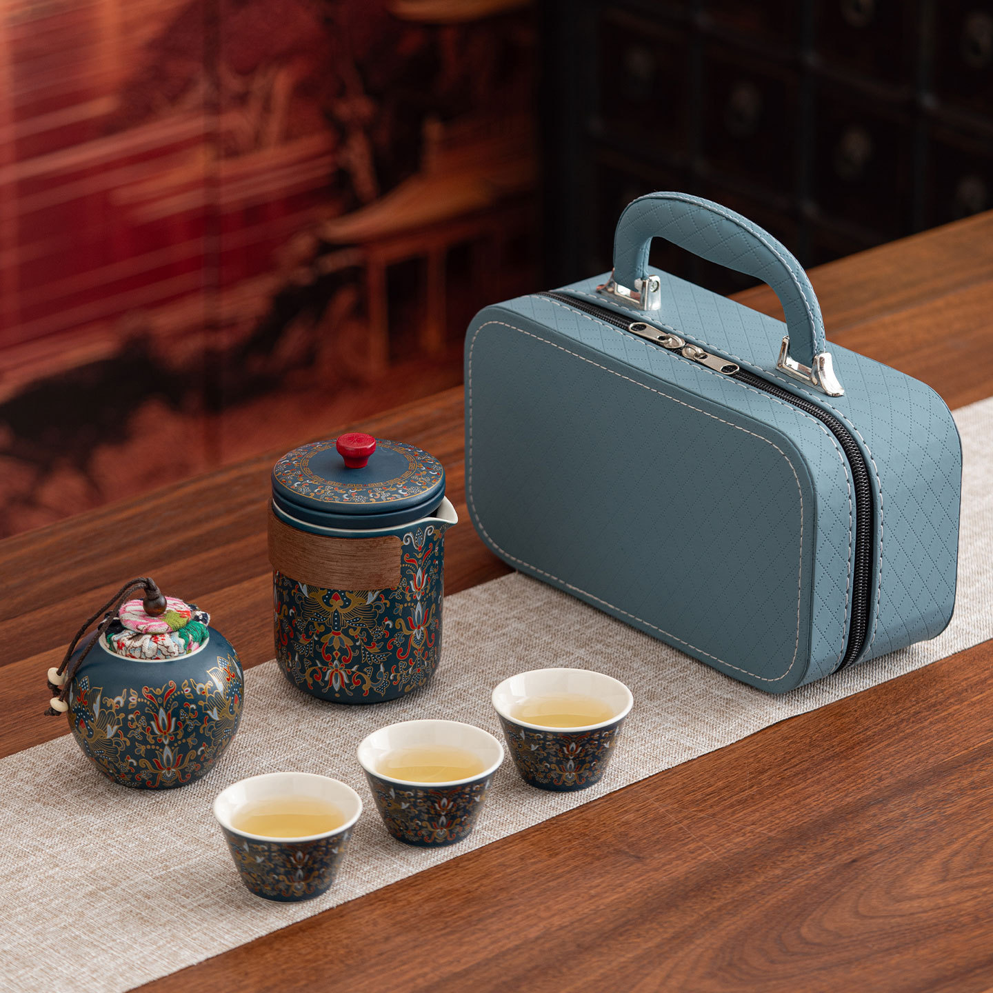 Ethnic-style portable travel tea set, outdoor camping ceramic tea and water separation teapot, car-mounted tea set for on-the-go use