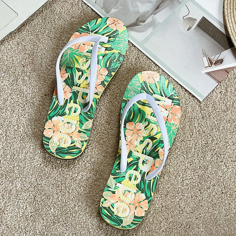Hermosas zapatillas de verano de moda para mujeres nuevas zapatillas de baño antideslizante para estudiantes nuevas zapatillas de playa