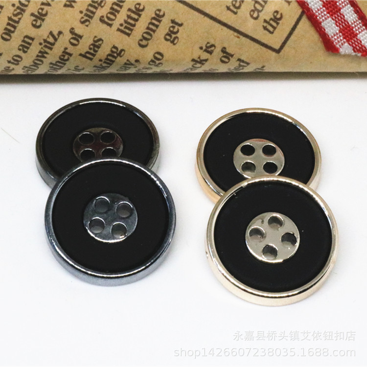 Four-eye Gun Black-rimmed Phnom Penh Sprayed Rubber Double Combination Button Men's and Women's Suit Trench Coat Coat Button Cufflinks