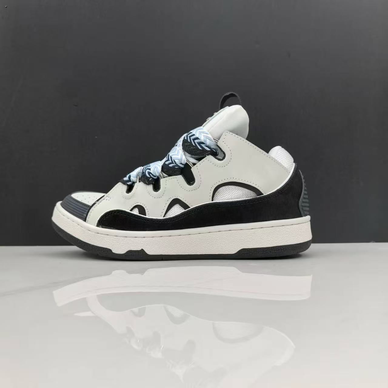 Nuevas zapatillas deportivas casuales unisex de la marca L para comercio exterior, con parches de cuero, cordones, estilo retro, graffiti y diseño de papá. image 25