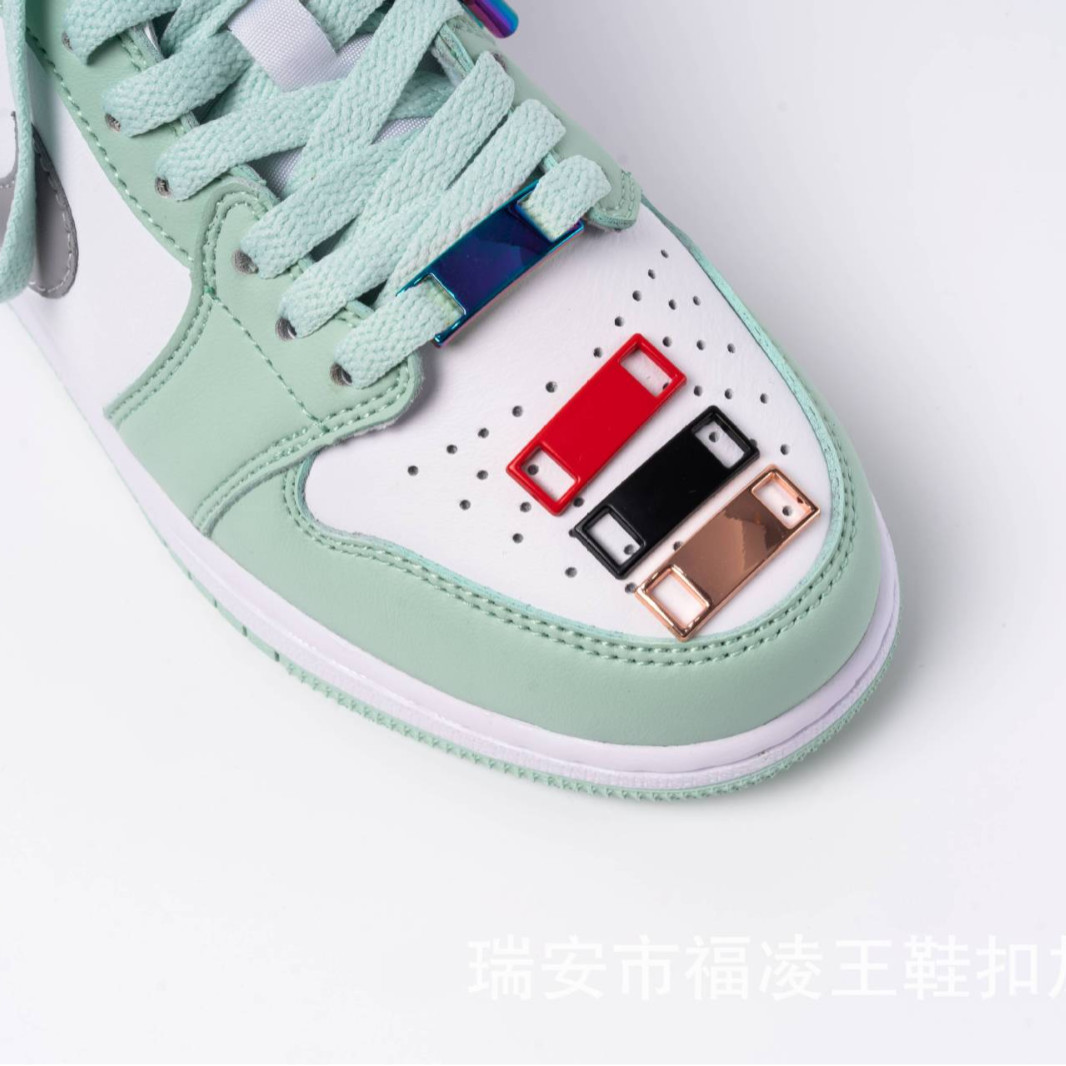 自作金属aj靴バックルランニング靴板靴鉄牌潮靴周辺個性ロゴ靴標