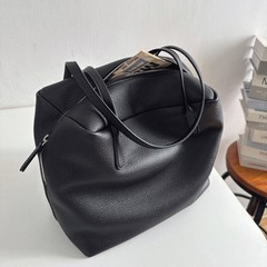 内外全頭層レザー～シンプルな新作脇の下バッグ、第一層牛革、軽量ミニマリスト本革バッグ