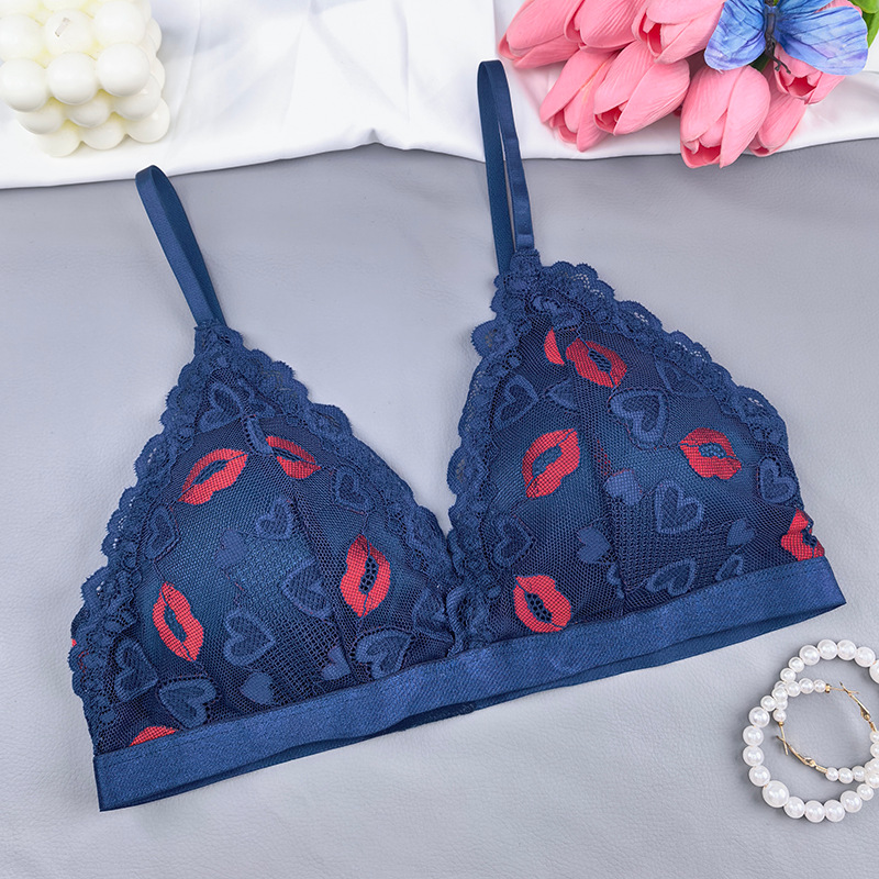 Europa y América sexy ropa interior de mujeres pechos pequeños mostrando un gran colapso de ropa interior de pechos colaterales impresión labial francesa bordado sujetador de encaje transfronterizo