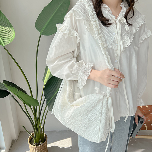 Bags for women  new Japanese style ins pleated flower canvas bag solid color simple one-shoulder crossbody bag school bag