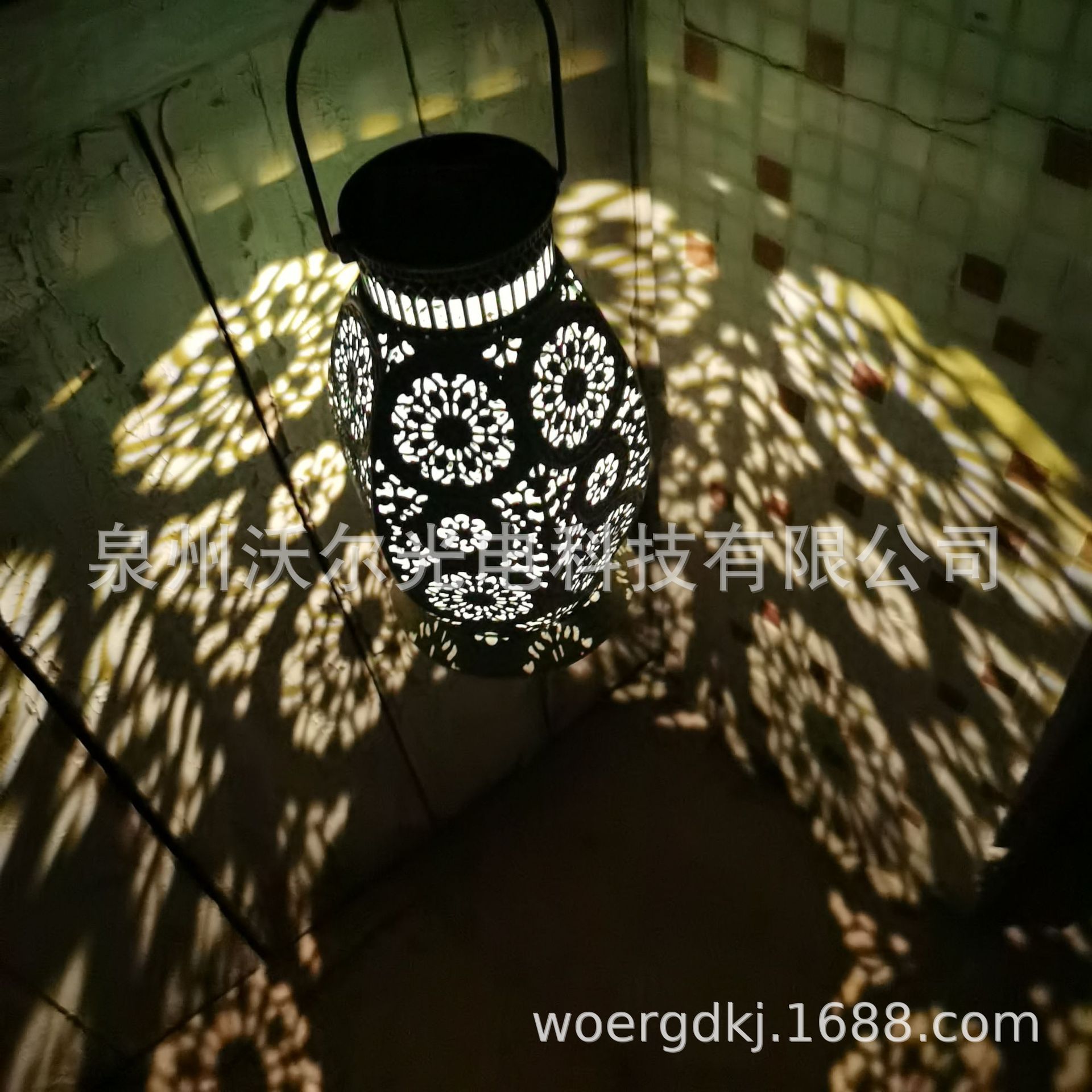 热销亚马逊跨境LED花艺镂空防水太阳能灯复古宫廷花园装饰 挂树灯