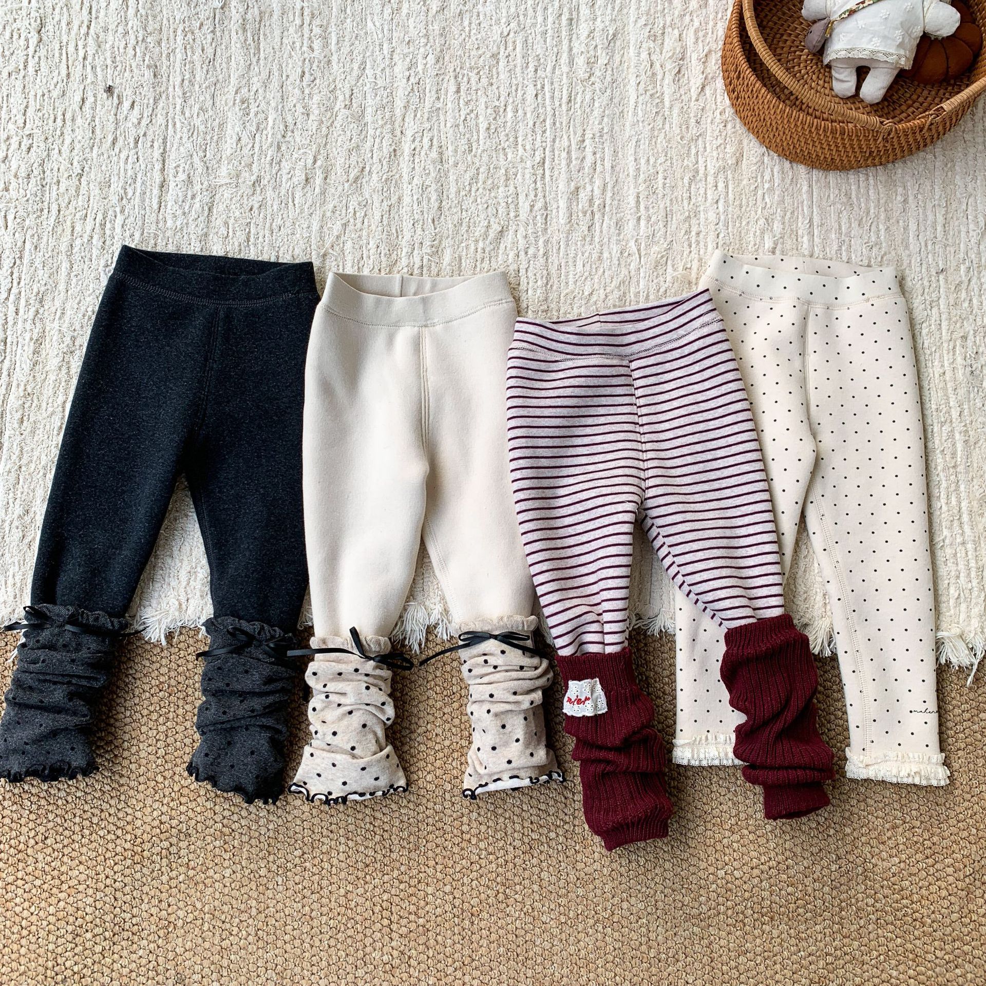 Pantalones de niña ropa de invierno 2025 nuevo estilo extranjero más tercife engrosado leggings niños bebé pantalones de otoño