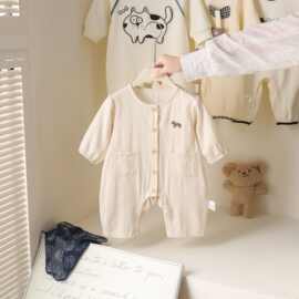 婴儿连体衣春季新款韩系洋气宝宝外出服婴儿衣服纯色新生儿春秋装