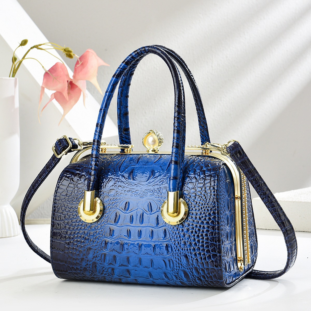 Bolso de cena para mujeres 2025, nuevo bolso de mano universal, bolso de hombro, bolso de viaje elegante de mujer, bolso de diamante de abrazadera de mujer