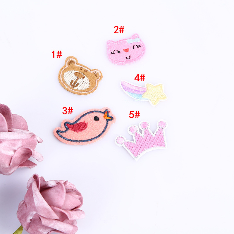 厂家定制卡通动物头皇冠刺绣布贴绣花章 DIY手工服装装饰补丁贴