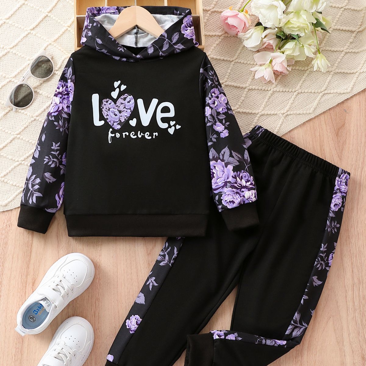 El Comercio exterior al por mayor de las niñas de moda de manga larga suéter de dos piezas conjunto de primavera y otoño de dibujos animados lindo patrón flor pantalones traje