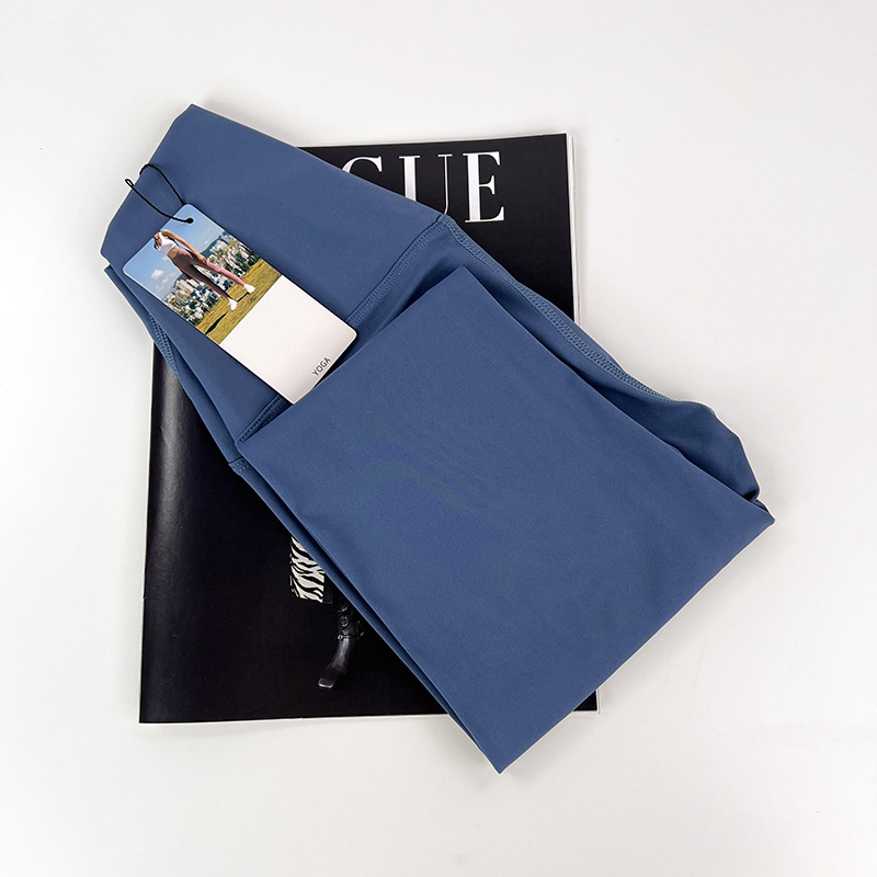 ピーコックブルー