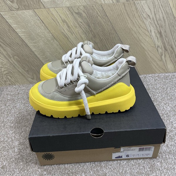 Fashionable trend sneakers for men and women platform