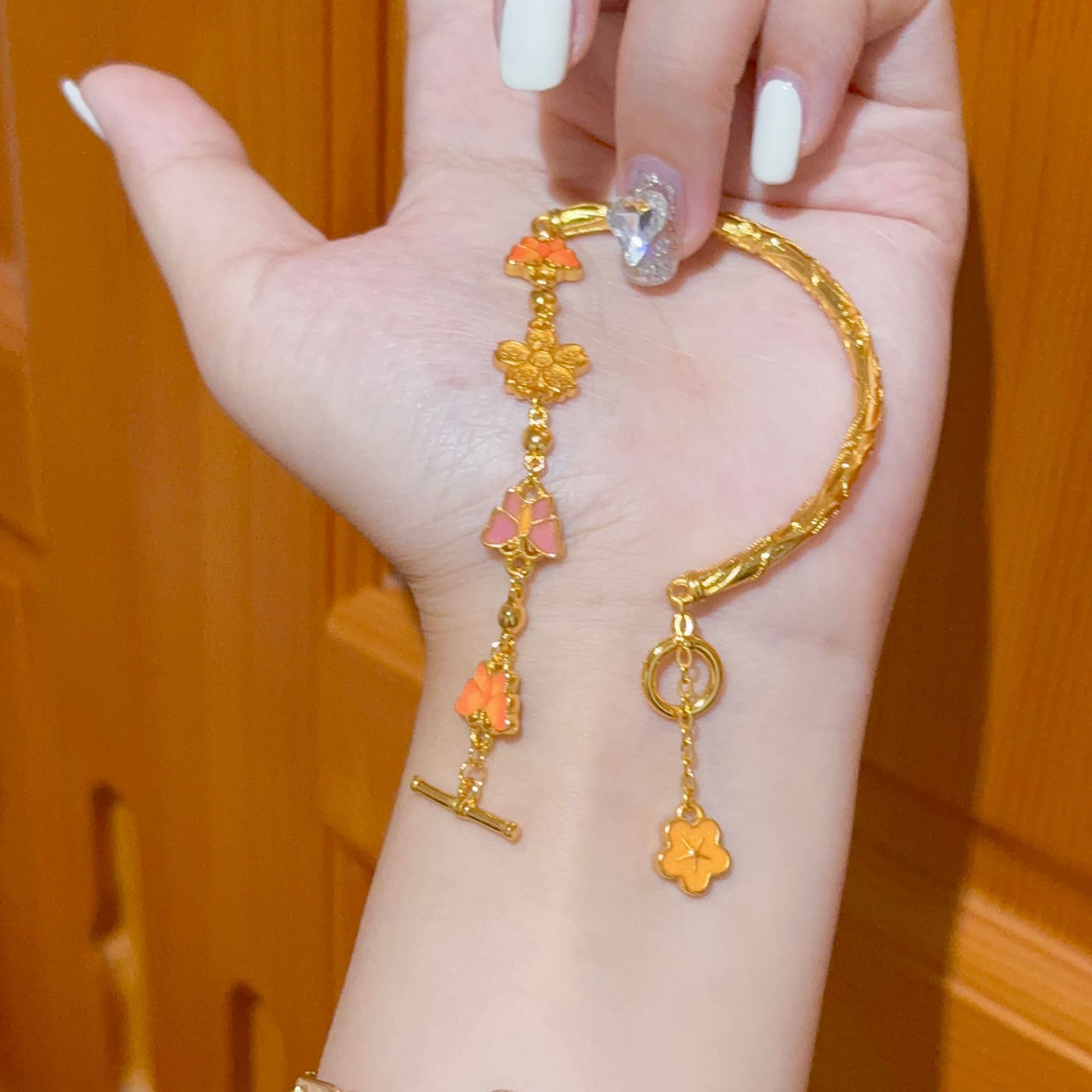 Pulsera de cuentas oro esmalte mariposa estilo palacio retro antiguo_voghion.com