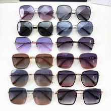 ������r�г���ƫ���R Ů�����ʯ��߅����ī�R ����Ůʿƫ�����R