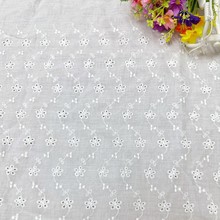 爆款打孔纯棉棉布绣花面料小花棉线绣花布刺绣童装鞋帽镂空布料