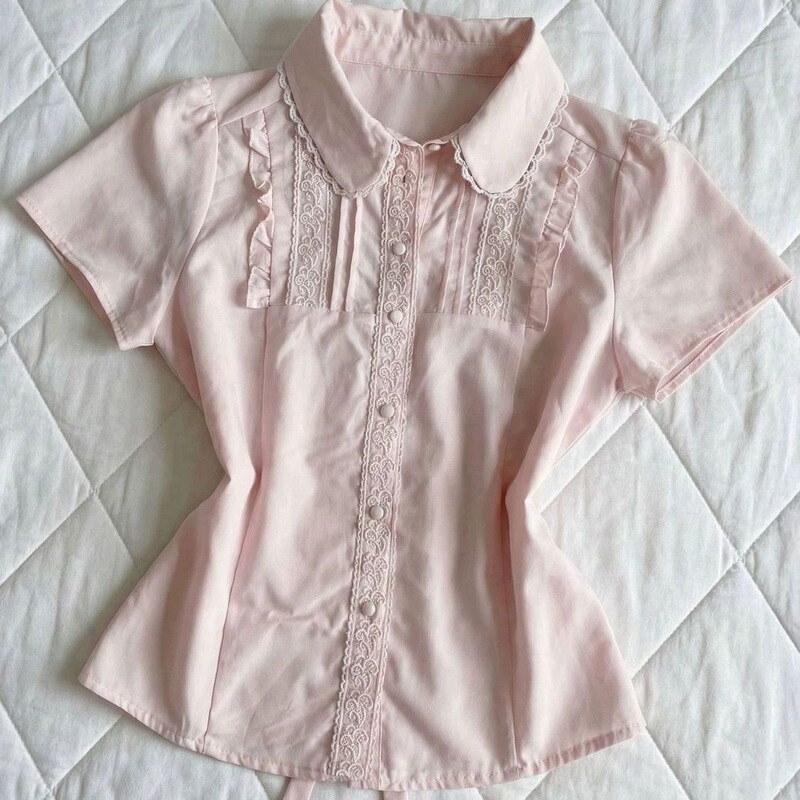 Sweet Style Lace Patchwork Short-Sleeve Shirt for Women, 2026 Summer, Elegant Slim-Fit Waist-Cinching Slimming Niche Turn-Down Collar Top