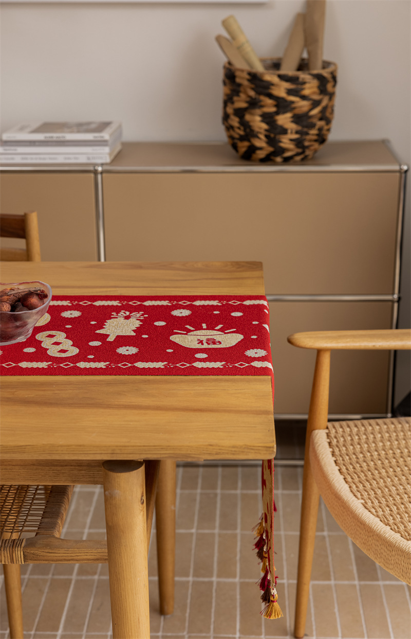 Decorative Festive Red Chinese Style Jacquard Table Runner Cover_voghion.com