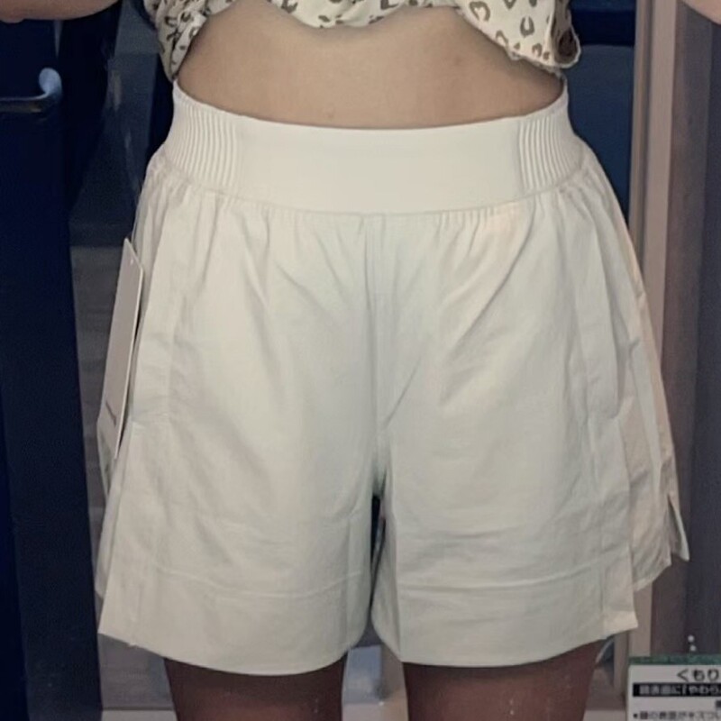 4inch Casual sports shorts, fitness quarter-length pants, breathable running shorts for summer, yoga, lightweight and breathable, same style as famous brands, suitable for outdoor wear 4inch Casual sports shorts, fitness quarter-length pants, breathable running shorts for summer, yoga, lightweight and breathable, same style as famous brands, suitable for outdoor wear