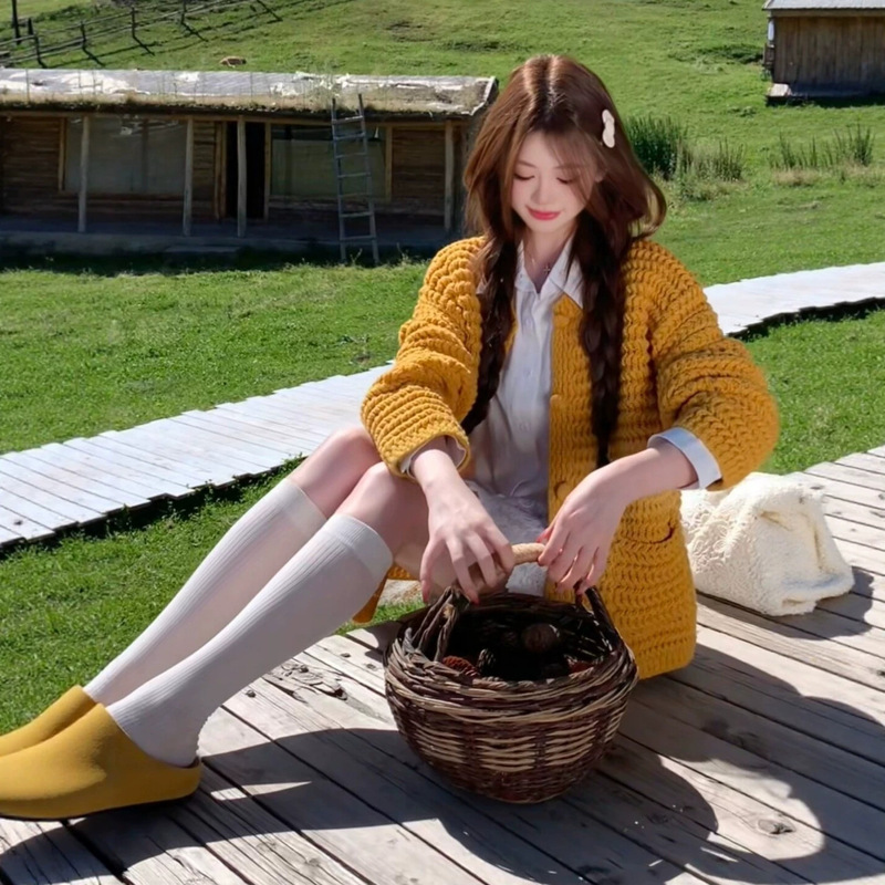 Yellow chunky knit cardigan for women, new spring and autumn style, loose and casual sweater coat, Korean versatile top Yellow chunky knit cardigan for women, new spring and autumn style, loose and casual sweater coat, Korean versatile top