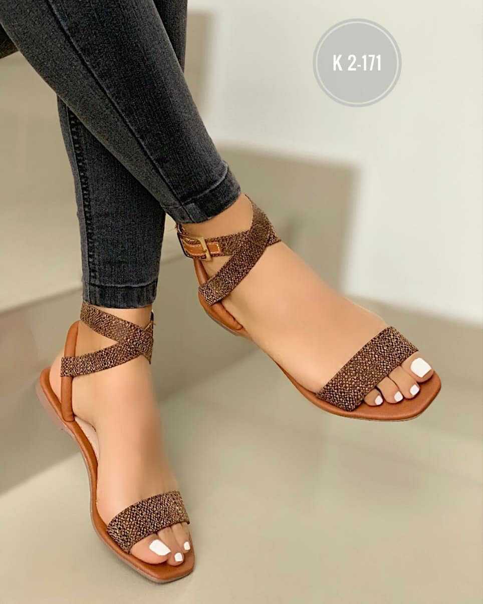 Größe 2021 Sommer Neue große flache Freizeitsandalen mit einem Riemen für Damen_voghion.com