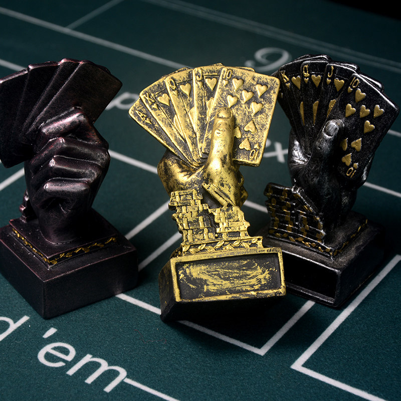 Texas poker medalla en forma de mano titular de la medalla de resina material trofeo regalo