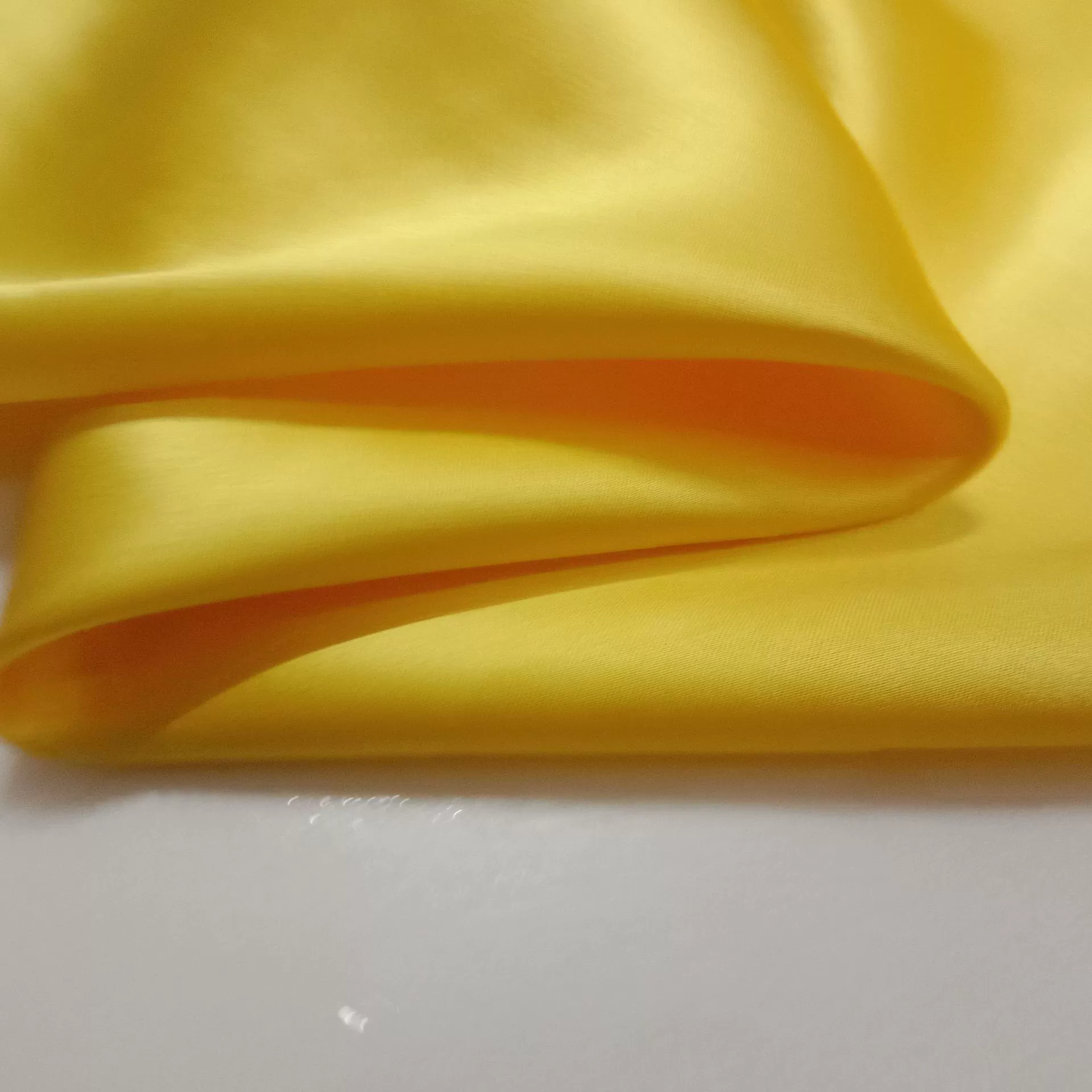 吉弟华都 Silk pijama, sleep mask, bedspread
