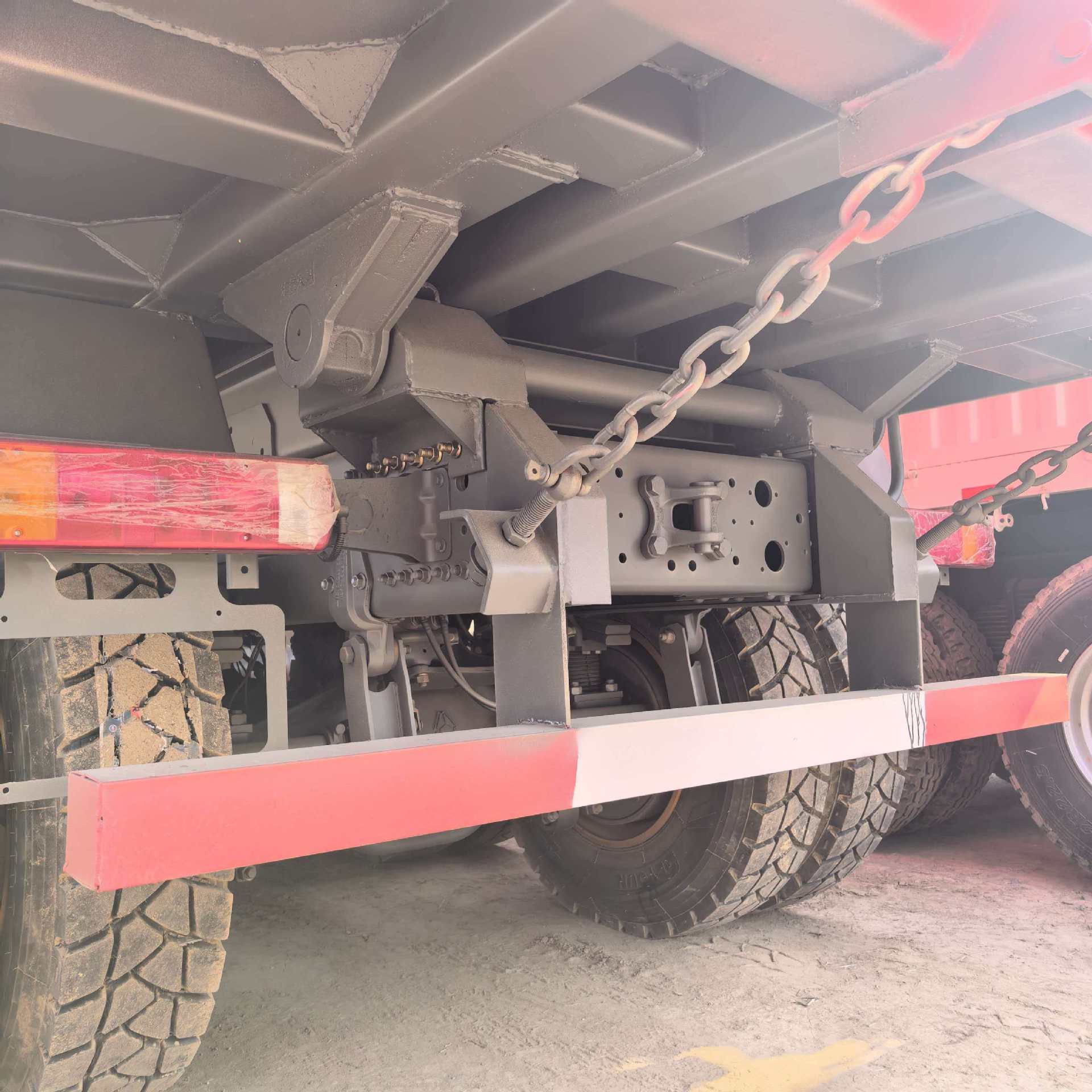 Export Howo Dump Truck 375 Horsepower Dump Truck with Eight-Wheel Rear Axle Howo Dump Truck Tipper Truck