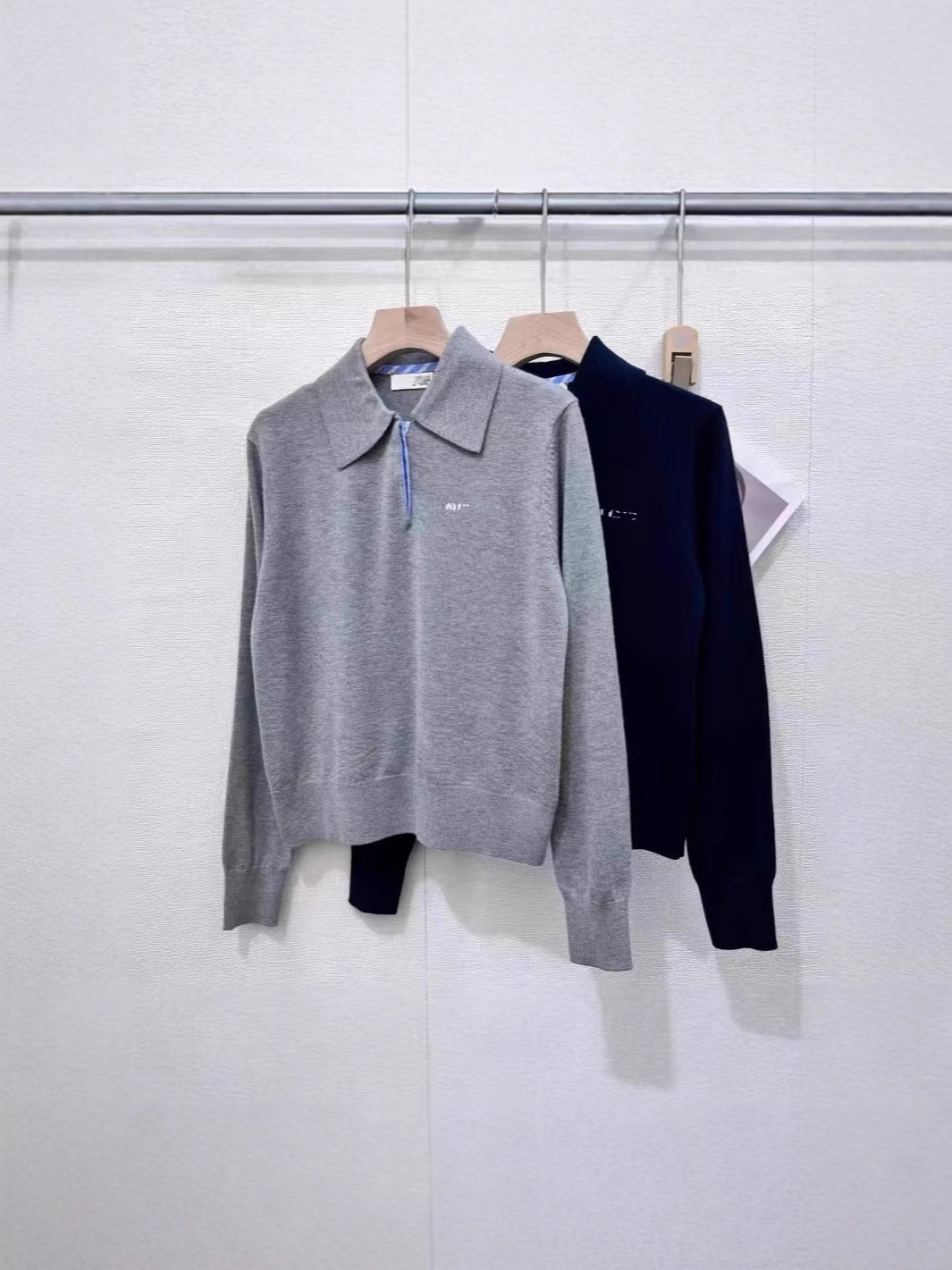 Nanyou High-End Autumn and Winter Style Youthful College Girl Versatile Short Wool Knit Sweater with a Turn-Down Collar