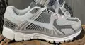 Vomero 5 gray
