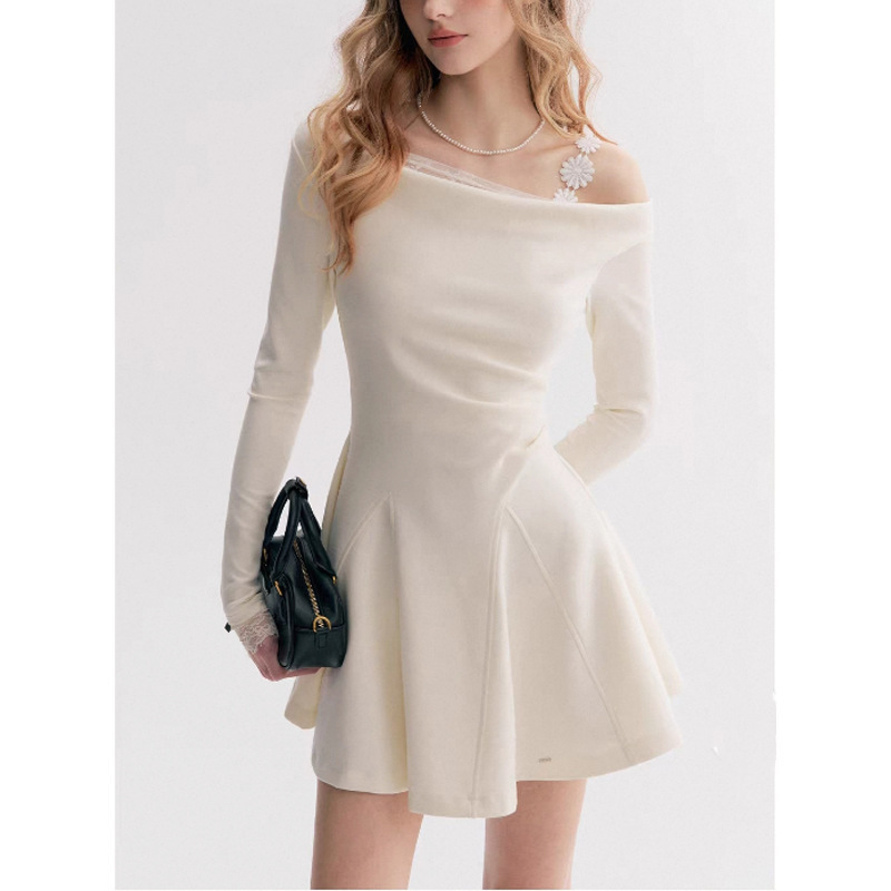 25Aw Daisy Whisper Lace Patchwork Fake Two-Piece Asymmetrical Shoulder Long-Sleeve A-Line Patchwork Dress