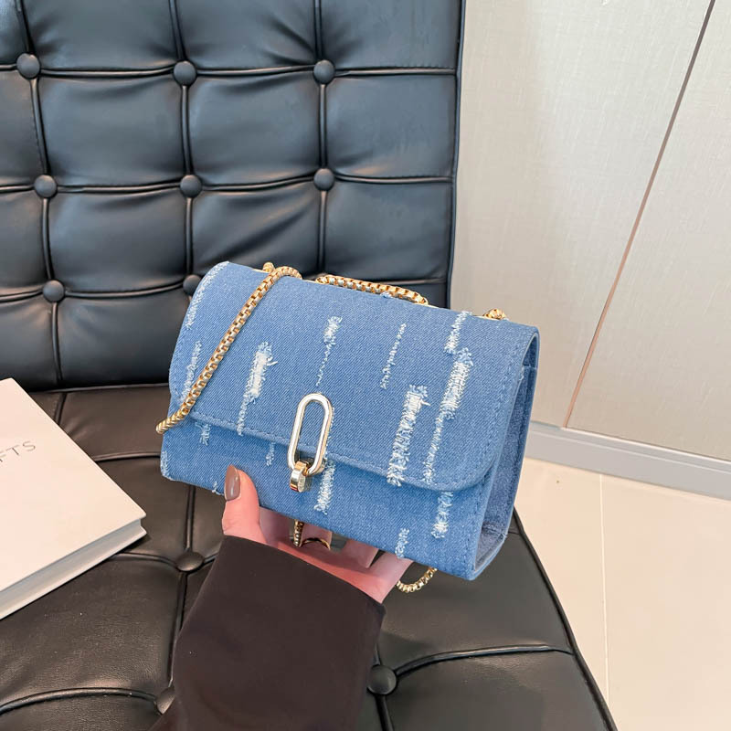 Bolso de hombro de cadena de celebridades de Internet coreano de moda de este año 2025 primavera nuevo diseño de nicho pequeño bolso cuadrado de estilo occidental
