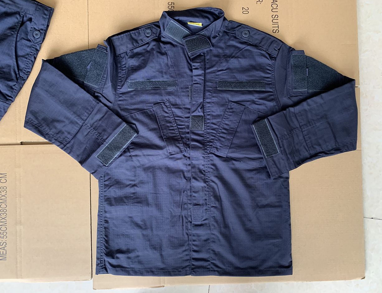 "Set" dark blue grid