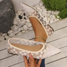 外贸大码刺绣花朵网纱尖头平底单鞋女2026新款一脚蹬浅口女鞋跨境