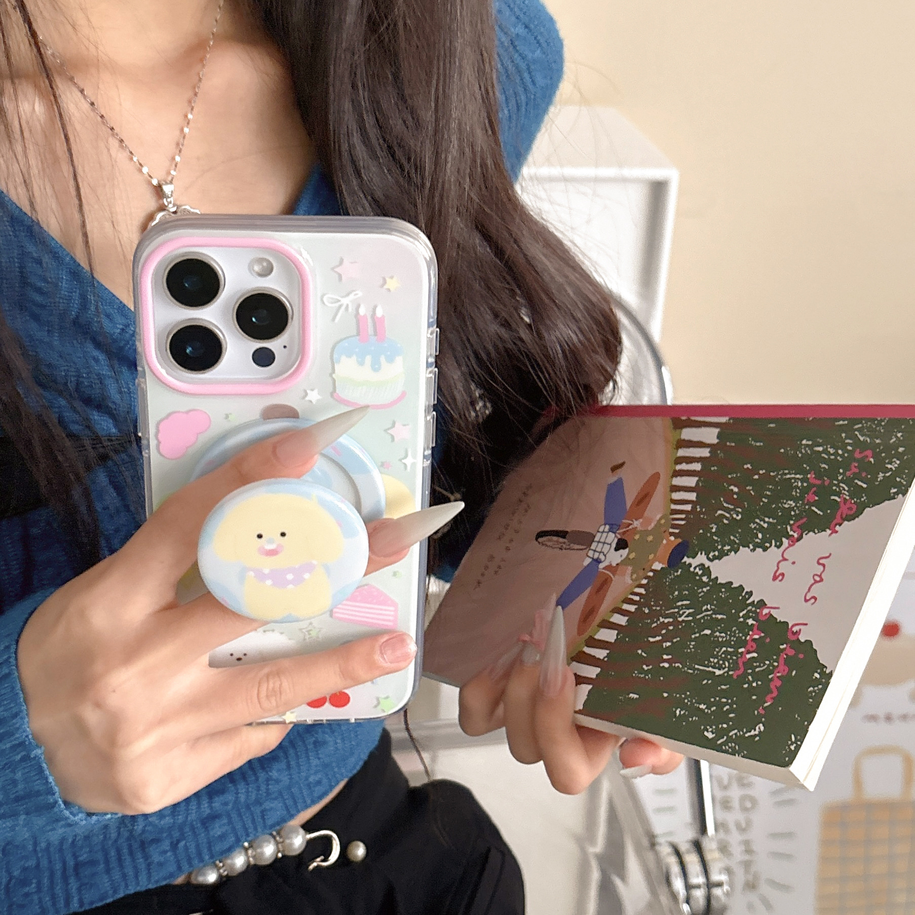 Divertido y lindo perro blanco de dibujos animados adecuado para 15ProMax Postre 16Pro magnético 14/13 Red de Internet 16PM soporte