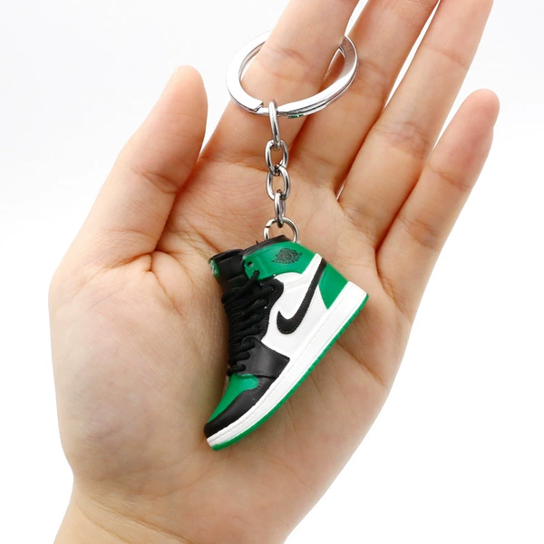Black -green toe