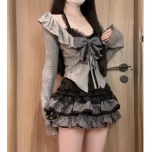 法式少女秋季纯欲风辣妹套装黑色蕾丝吊带灰色针织开衫短款半裙