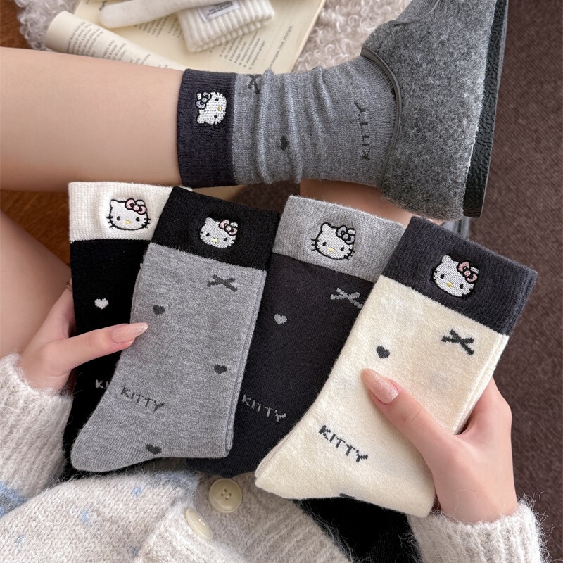 Autumn and Winter New Socks for Women, Cute Bowknot Cartoon Slouch Socks, Breathable Cat Design, Versatile Trendy Mid-Calf Socks