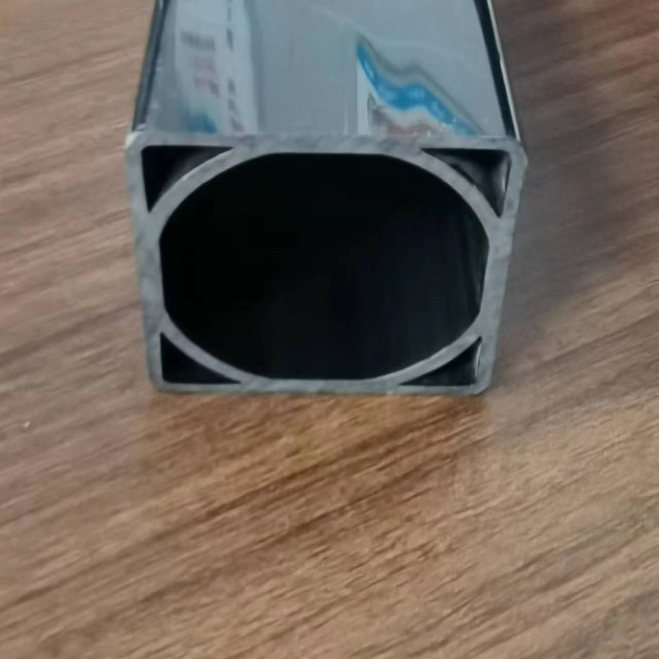 塑胶挤出产品PVC塑胶凳子腿 塑钢正方形凳子腿东莞源头厂家生产