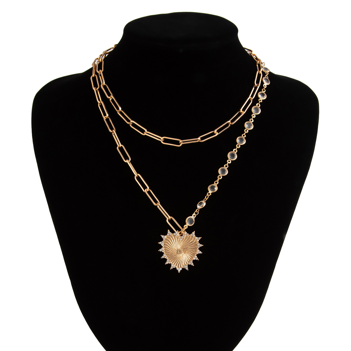 20g Weight Alloy Pendant Material Pendant Necklace Classification Iron Chain Material 1 Piece Quantity Holiday, Daily Occasion Alloy Material Heart Shape Pattern Women's Gender Plating Design Retro, Simple Style Style Retro Simple Style Heart Shape Alloy Wholesale Pendant Necklace 16