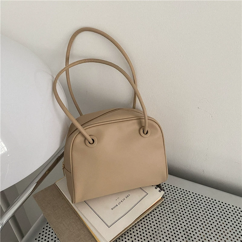 Shoulder Bag, Retro One-Shoulder Korean Style, Roomy Everyday Tote 28×10×20 cm