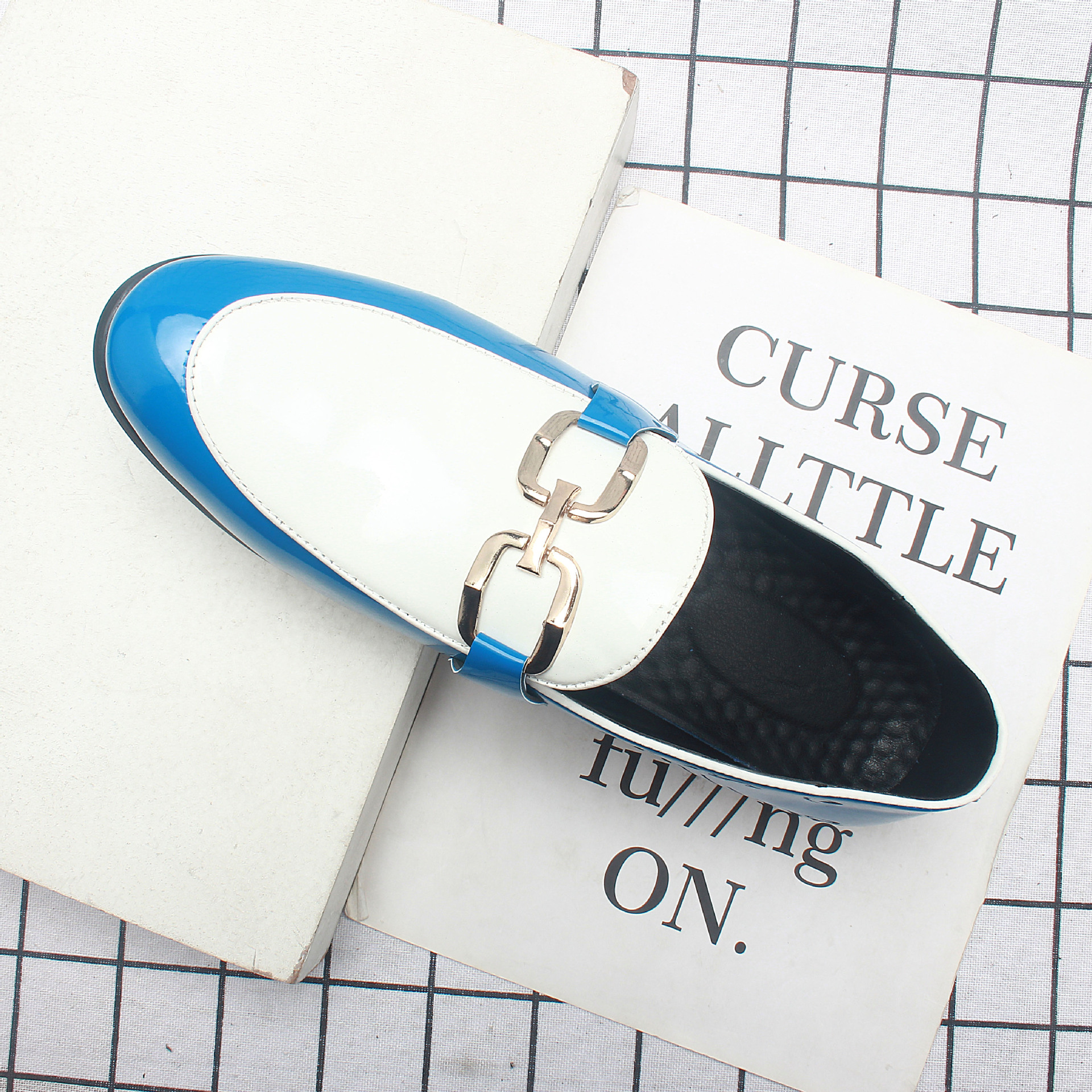 �ļ��ָ�Ь�ж���Ӣ����������һ�ŵ�ƤЬ���귢��ʦ��װ��Ь2237