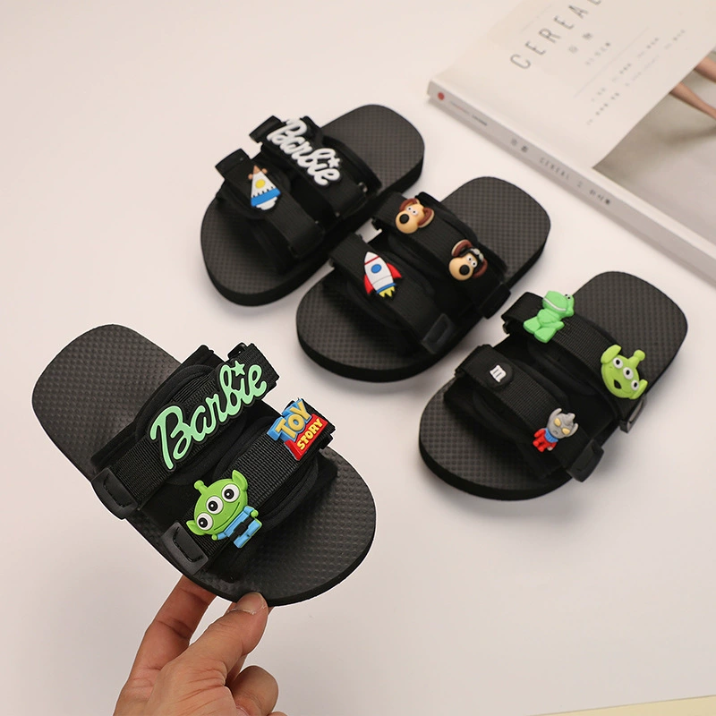 Детские тапочки, летние Нескользящие уличные сандалии для мальчиков с героями мультфильмов, пляжная обувь для родителей и детей, домашние тапочки для девочек среднего и большого детей