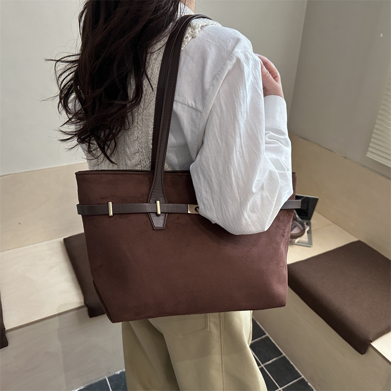 Trend Retro Büyük Kapasiteli Tote Çanta Kadın Trend Leopar Desenli Şık Kişisel Rahat Çok Amaçlı Niş Tek Omuz Çantası