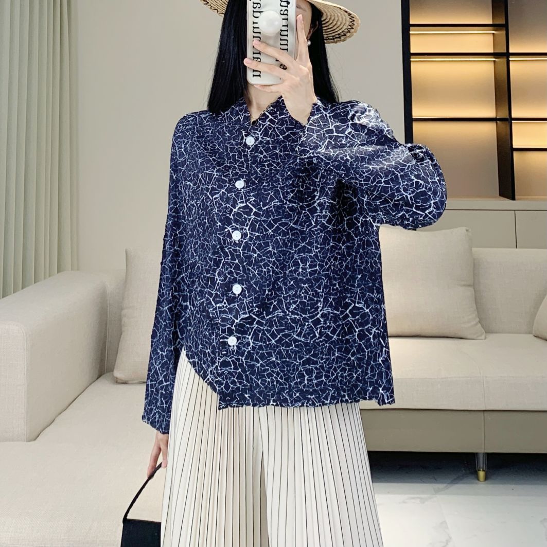 三宅褶皱长袖女装夏季2024印花衬衫文艺日系单排扣开衫上衣短外套