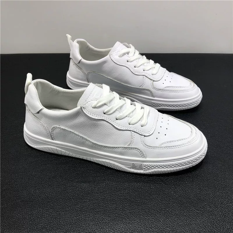 Натуральные кожаные белые кроссовки для женщин, осенние дышащие кроссовки 2025 года, модные спортивные туфли в корейском стиле для женщин, удобные и дышащие.